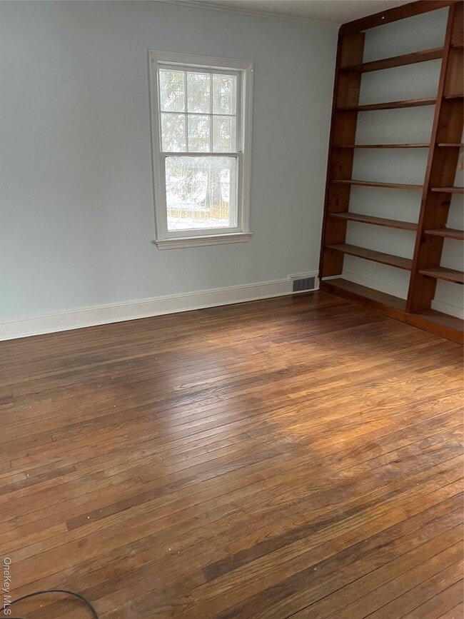 Building Photo - 16 Vail Ave