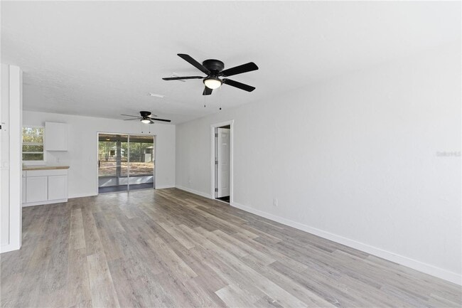 Building Photo - 3717 SW Idlewild St