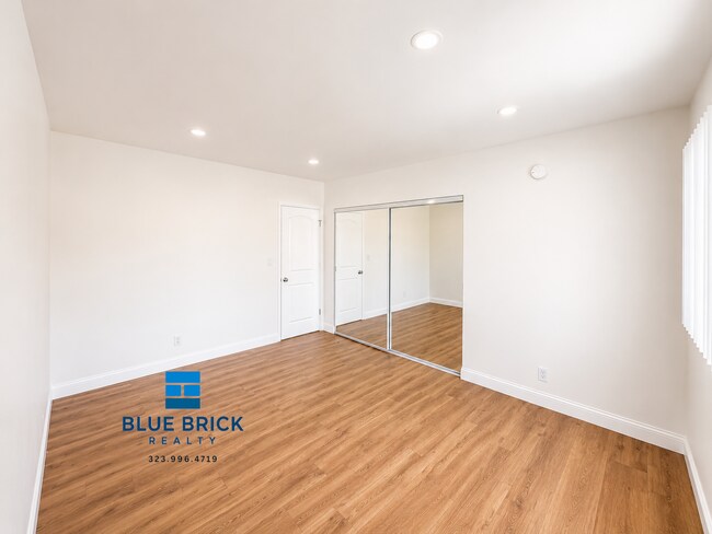 Building Photo - 21700 Roscoe Blvd