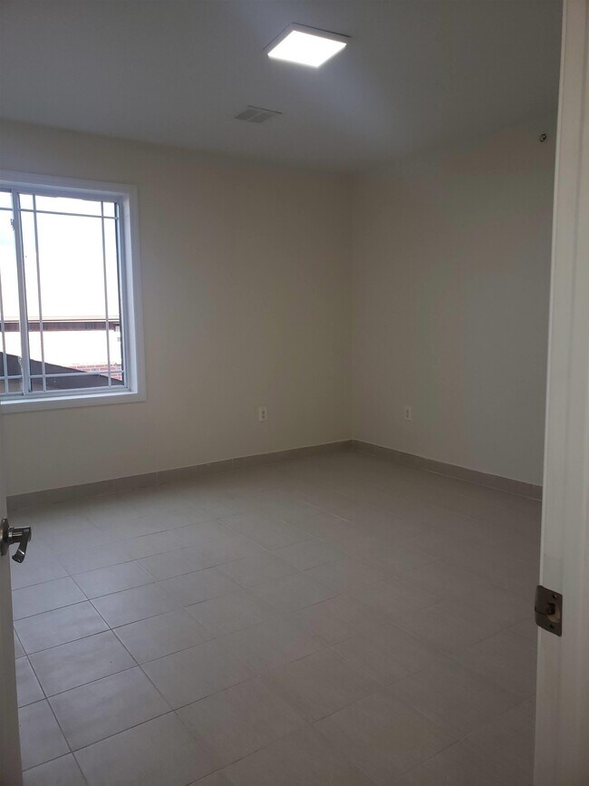 Building Photo - 44 Bergen Blvd