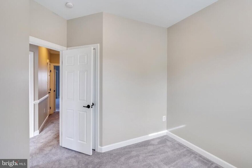 Building Photo - 9684 Atterbury Ln