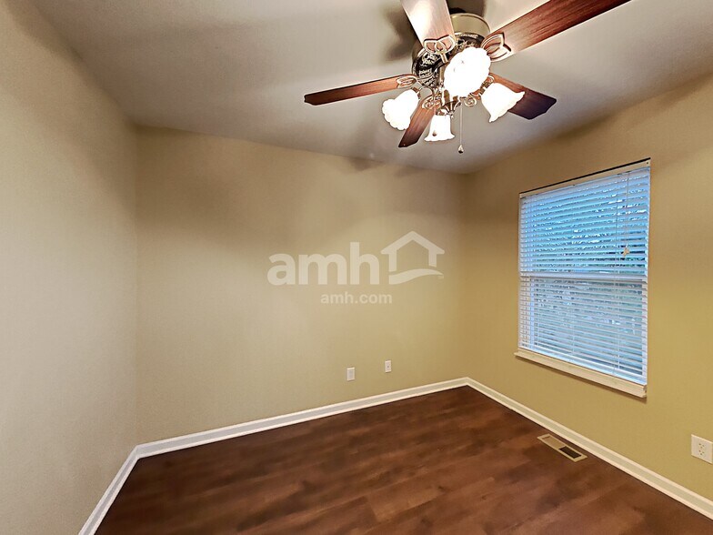 Building Photo - 3139 Aidan Ln