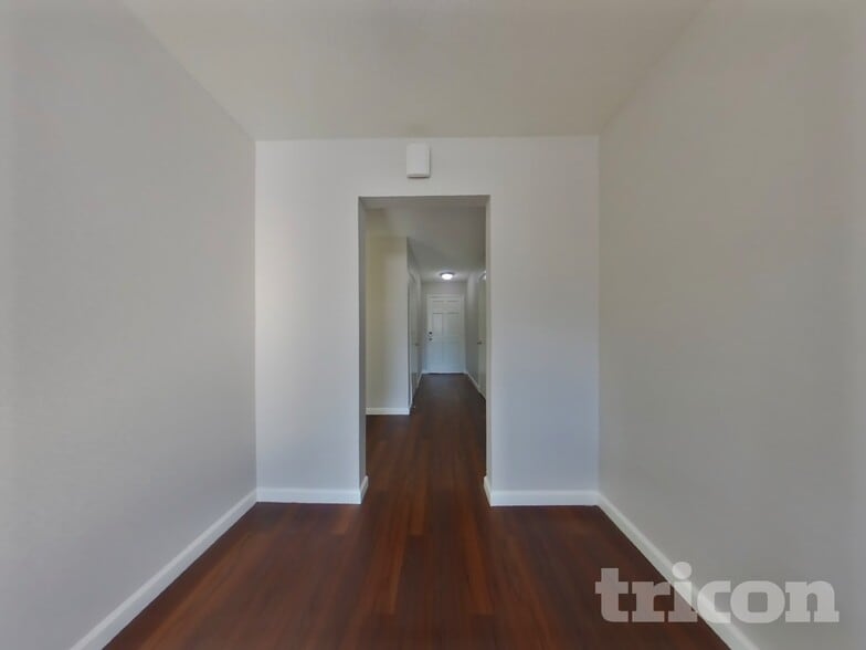 Building Photo - 5294 Acacia Way