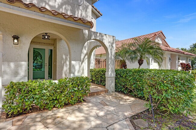 Building Photo - 9821 NW 5th Pl