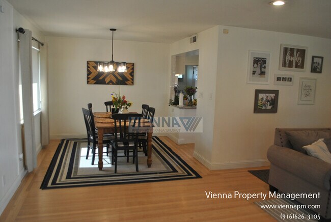 Building Photo - 2913 Kerria Way