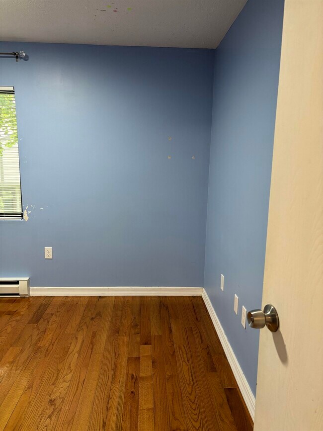 Building Photo - 7 Swiftwater Dr