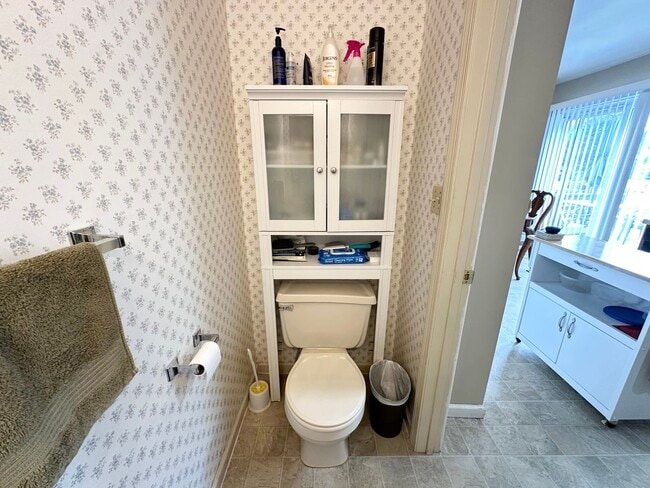 Building Photo - 3 Bedroom 1.5 Bathroom in Elizabethtown!