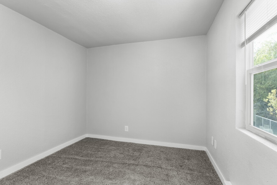 Building Photo - 3265 US Highway 2 W