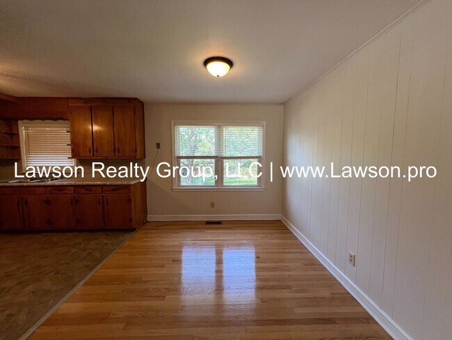 Building Photo - Spacious Ranch in North Lakes