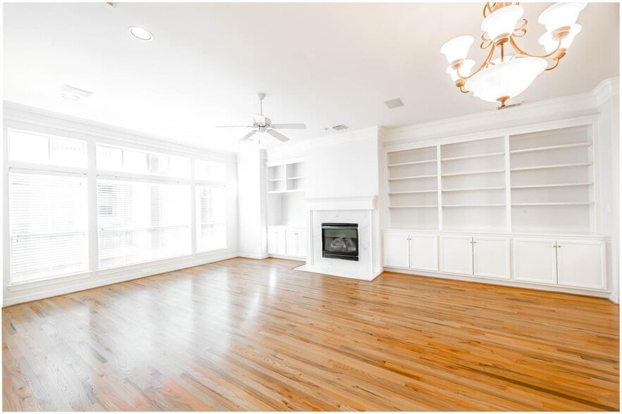 Handsome Refinished Oak Floors Throughout & Large Windows To Let In All That Natural Light - 643 Hartman St