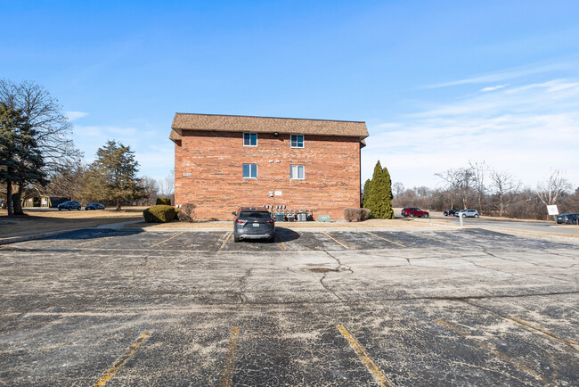 Building Photo - 9146 W 140th St