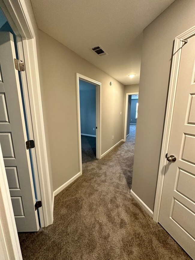 Building Photo - 4 bed, 2 bath home built in 2022
