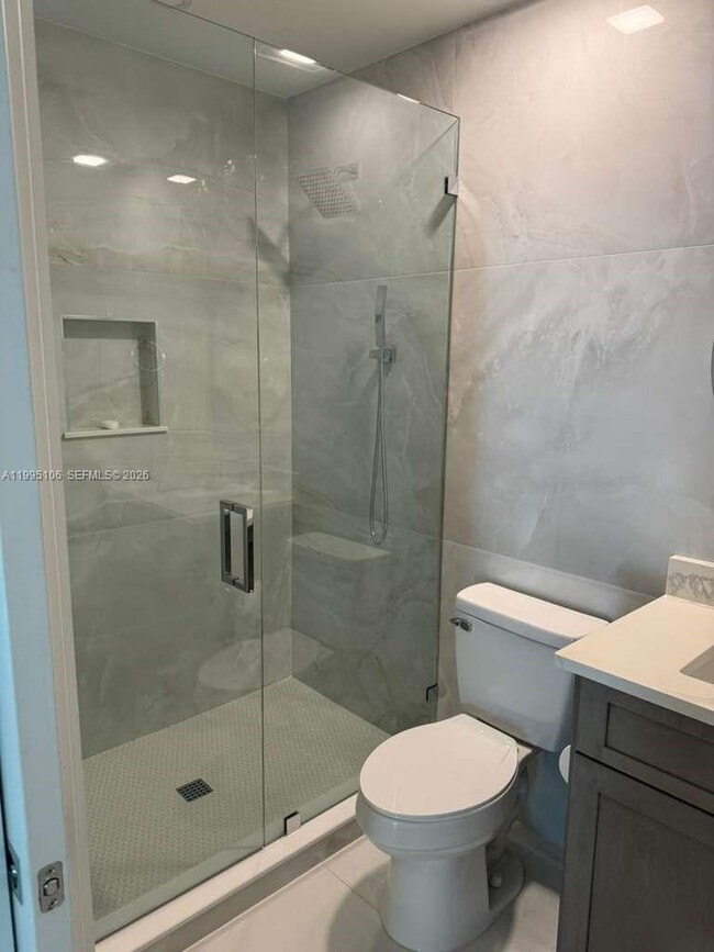 Building Photo - 55 N Sewalls Point Rd