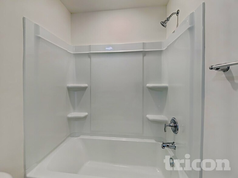 Building Photo - 820 Caper St