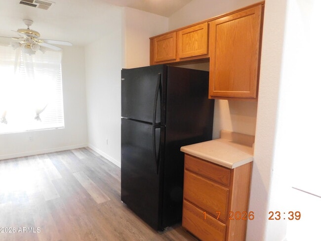 Building Photo - 7031 W Louise Dr