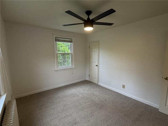 Building Photo - 840 Thorn St
