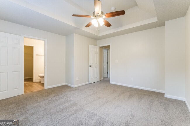 Building Photo - 305 Barshay Dr