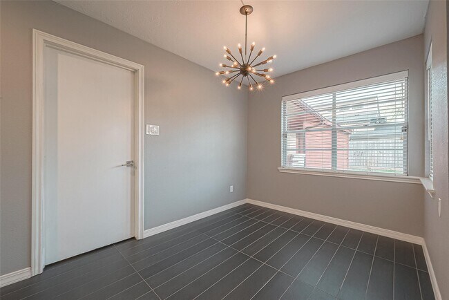 Building Photo - 11406 High Star Dr