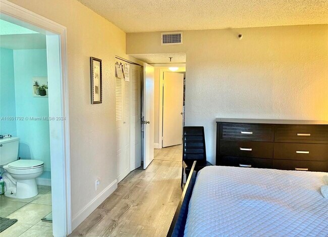 Building Photo - 9235 SW 8th St