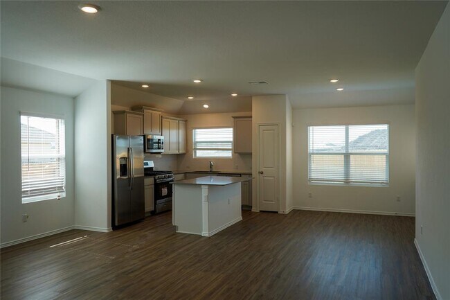 Building Photo - 5605 Bellissima Way