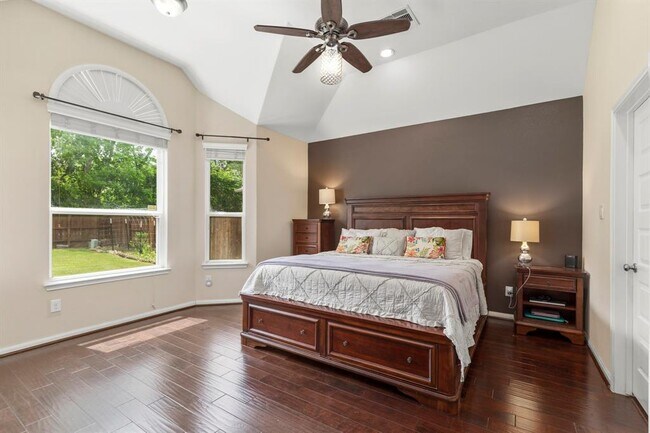Building Photo - 5314 Belle Manor Ln