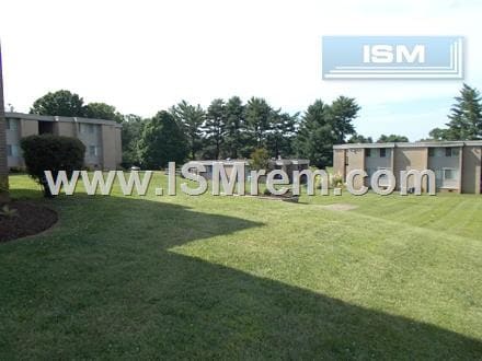 Building Photo - Oak View Apartments