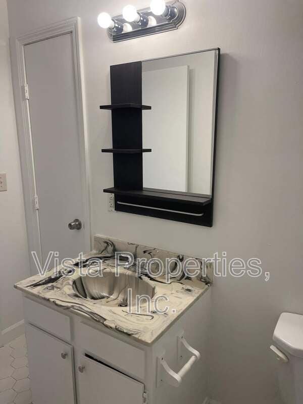 Building Photo - 4809 St Leo Pl