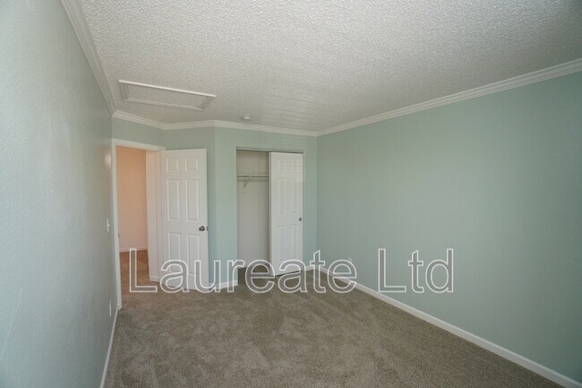 Building Photo - 10182 Woodrose Ct