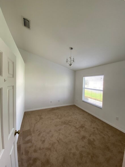 Building Photo - 12319 Country White Cir