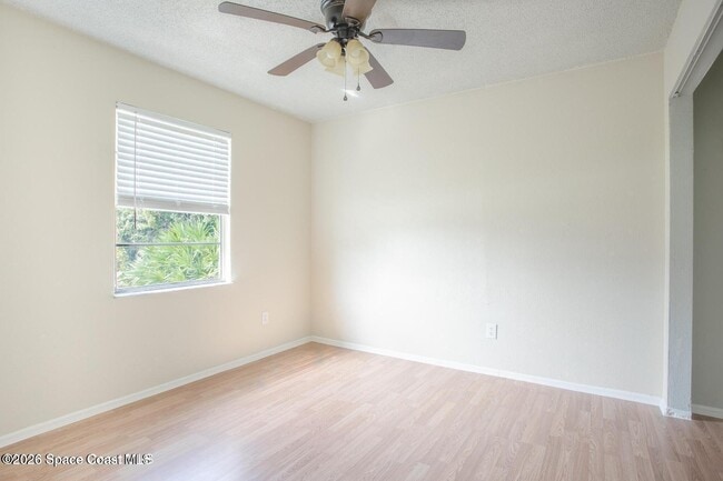 Building Photo - 1263 San Matio St