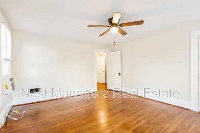 Building Photo - 115 Woodside Ave