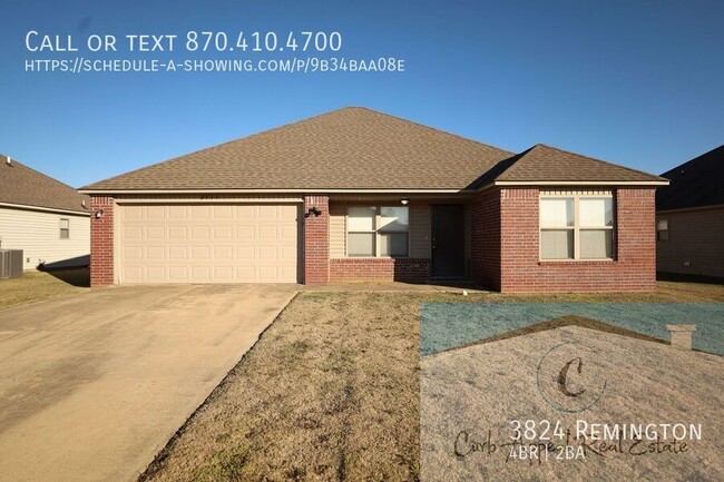 Primary Photo - Spacious 4 bed, 2 bath home - fenced back ...