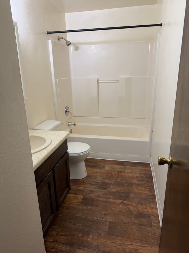 Building Photo - 2-bedroom duplex