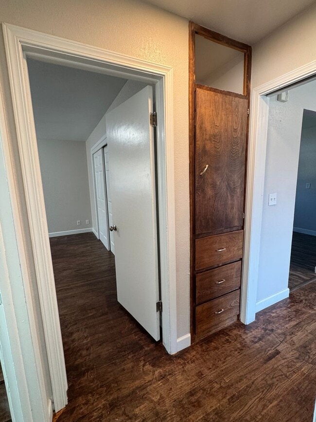 Building Photo - 1109 N18th Triplex