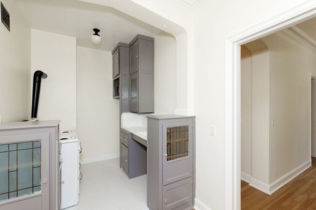 Building Photo - 2709 Dwight Way