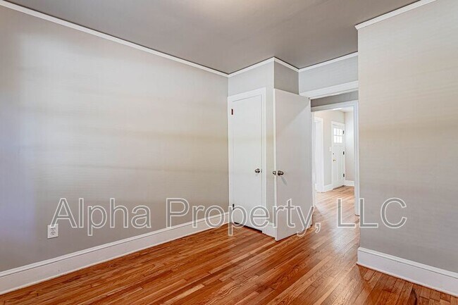 Building Photo - 14 Melvin Dr