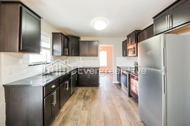 Building Photo - 13341 NW 84th St