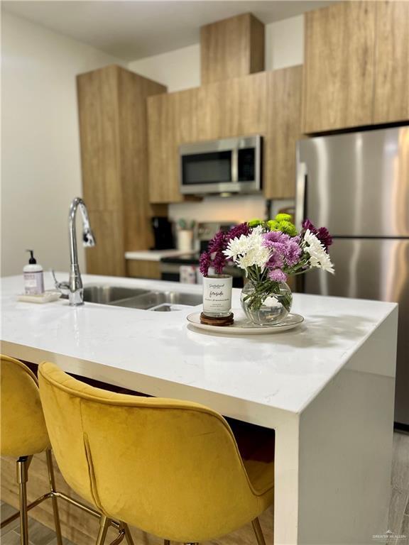 Building Photo - 13 West Dr