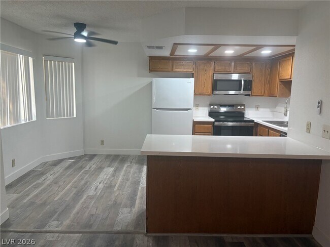 Building Photo - 7936 Decker Canyon Dr