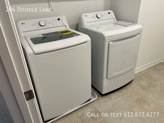 Building Photo - 204 Doodle Ln