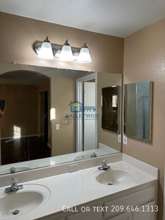 Building Photo - 3276 Amberfield Cir