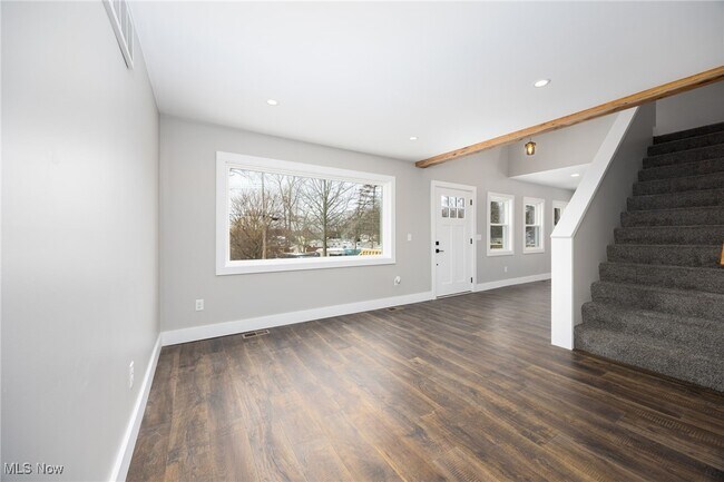 Building Photo - 3101 Wagoner St