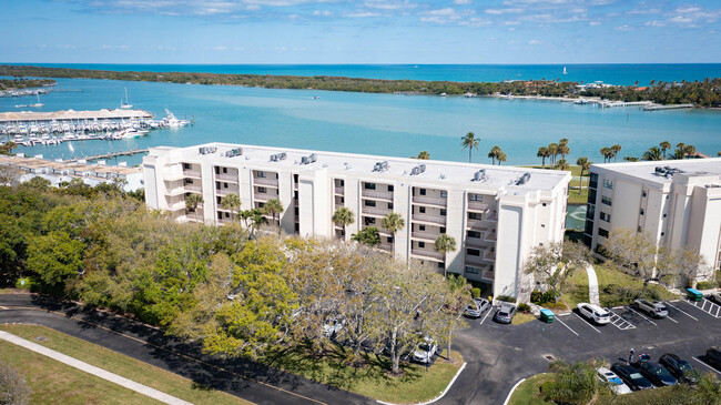 Building Photo - 300 Intracoastal Pl