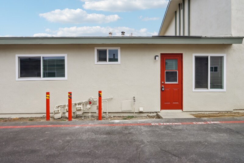 Building Photo - 5792 Rostrata Ave