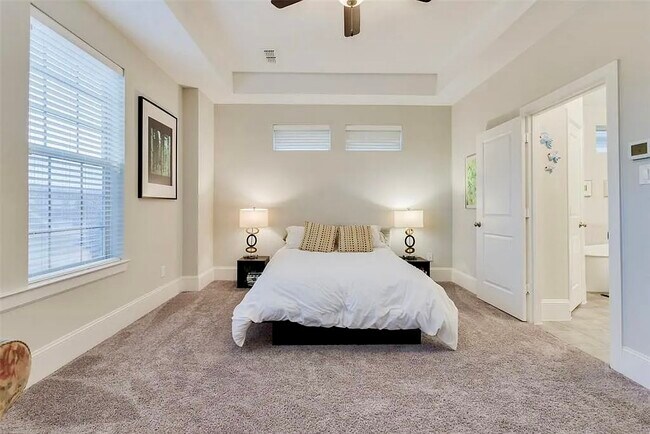 Building Photo - 6755 Highclere Manor Ln