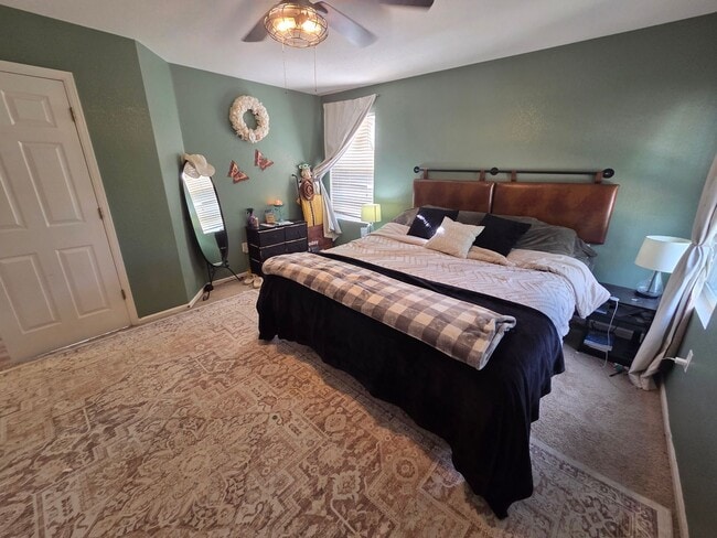 Building Photo - Stunning 5-Bedroom Home in the Heart of Pa...