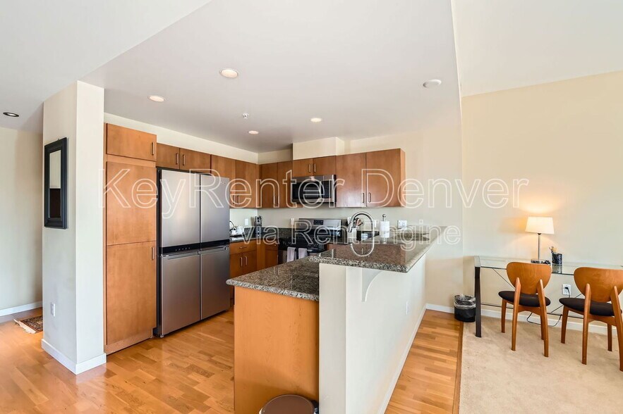 Building Photo - 3601 Arapahoe Ave