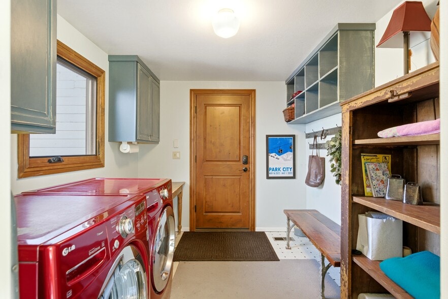 Building Photo - 2635 Little Kate Rd