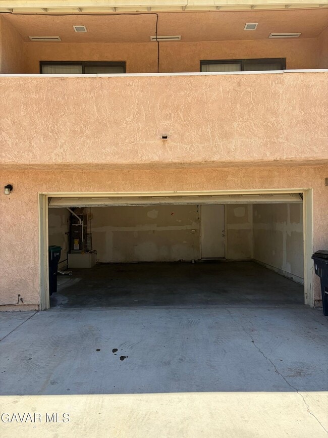 Building Photo - 1827 E Ave. J