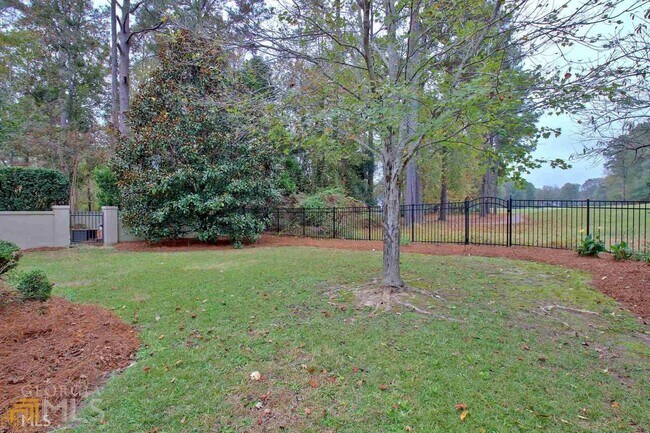 Building Photo - 404 Burgess Point